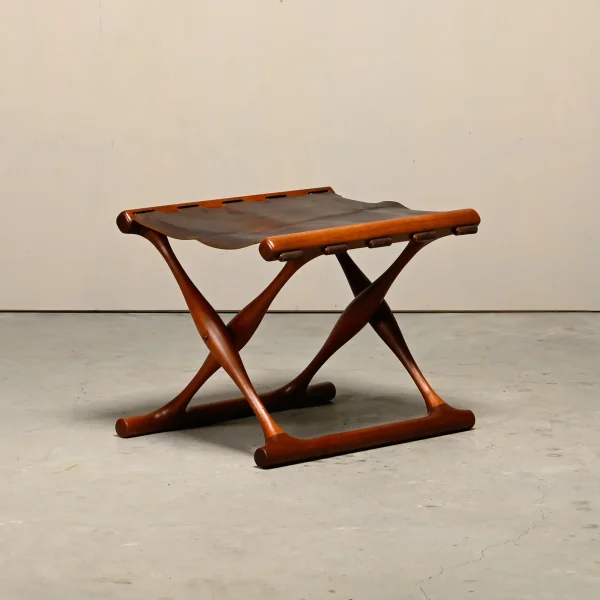 Poul Hundevad PH43 Guldhøj Stool