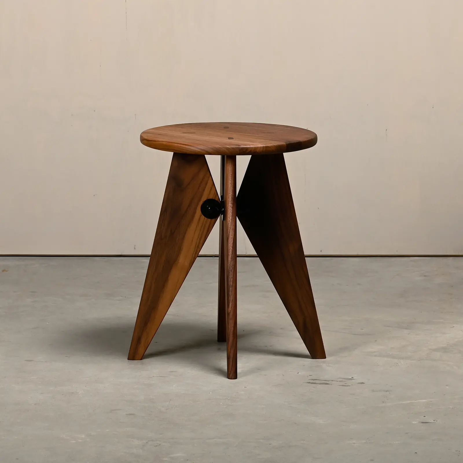 Jean Prouvé Tabouret Bois Walnut, Vitra
